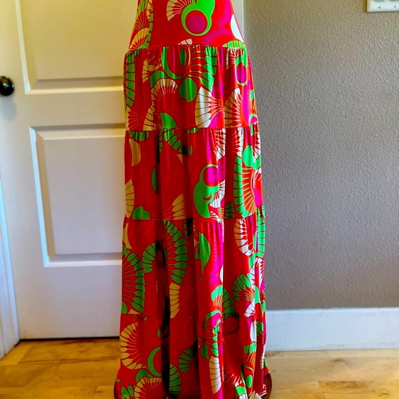Vibrant, tropical maxi skirt. - Picture 3 of 4